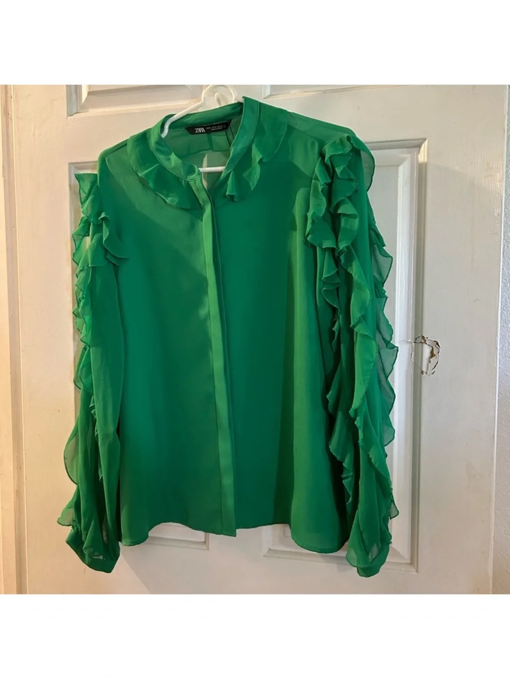 Zara Emerald Green Ruffle Sleeve Blouse - Picture 1 of 2